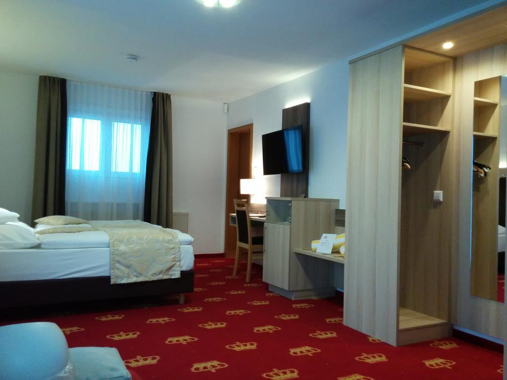 Wellness Hotel Garni Krone バイアースブロン エクステリア 写真