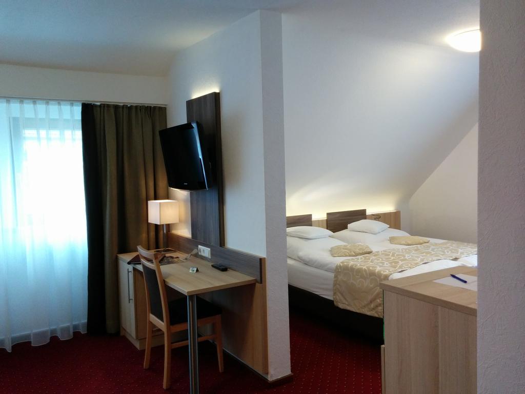 Wellness Hotel Garni Krone バイアースブロン エクステリア 写真