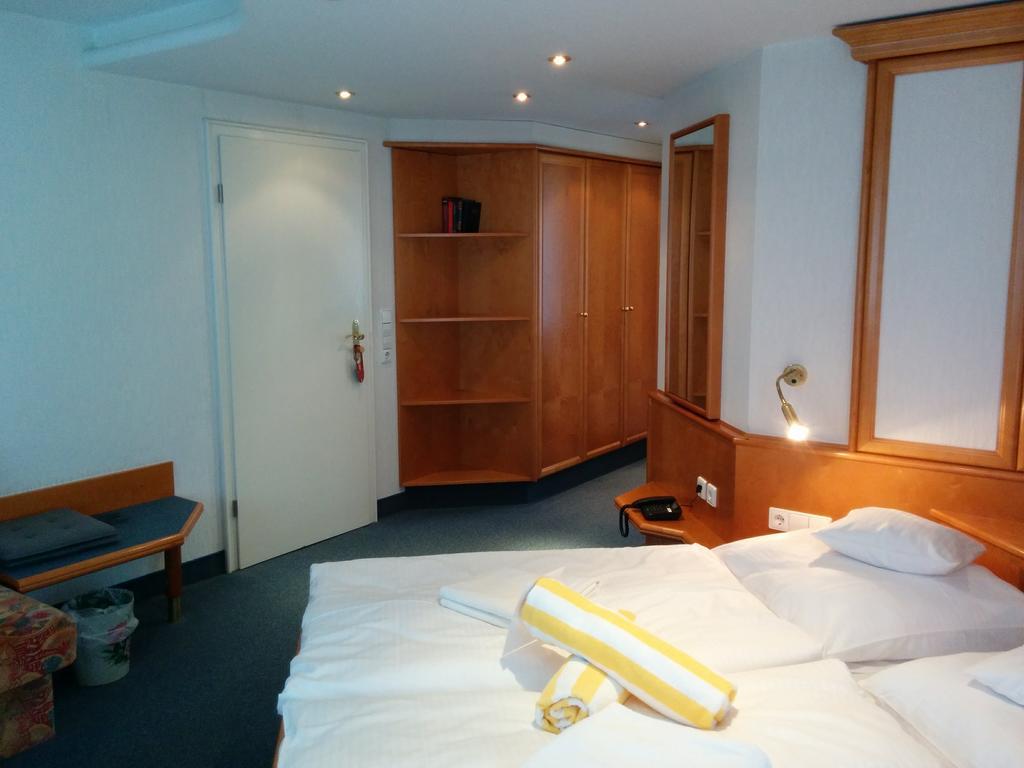 Wellness Hotel Garni Krone バイアースブロン エクステリア 写真