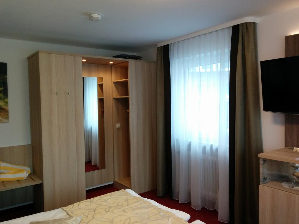 Wellness Hotel Garni Krone バイアースブロン エクステリア 写真